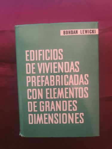 Edificio de viviendas prefabricadas con elementos de grandes dimensiones
